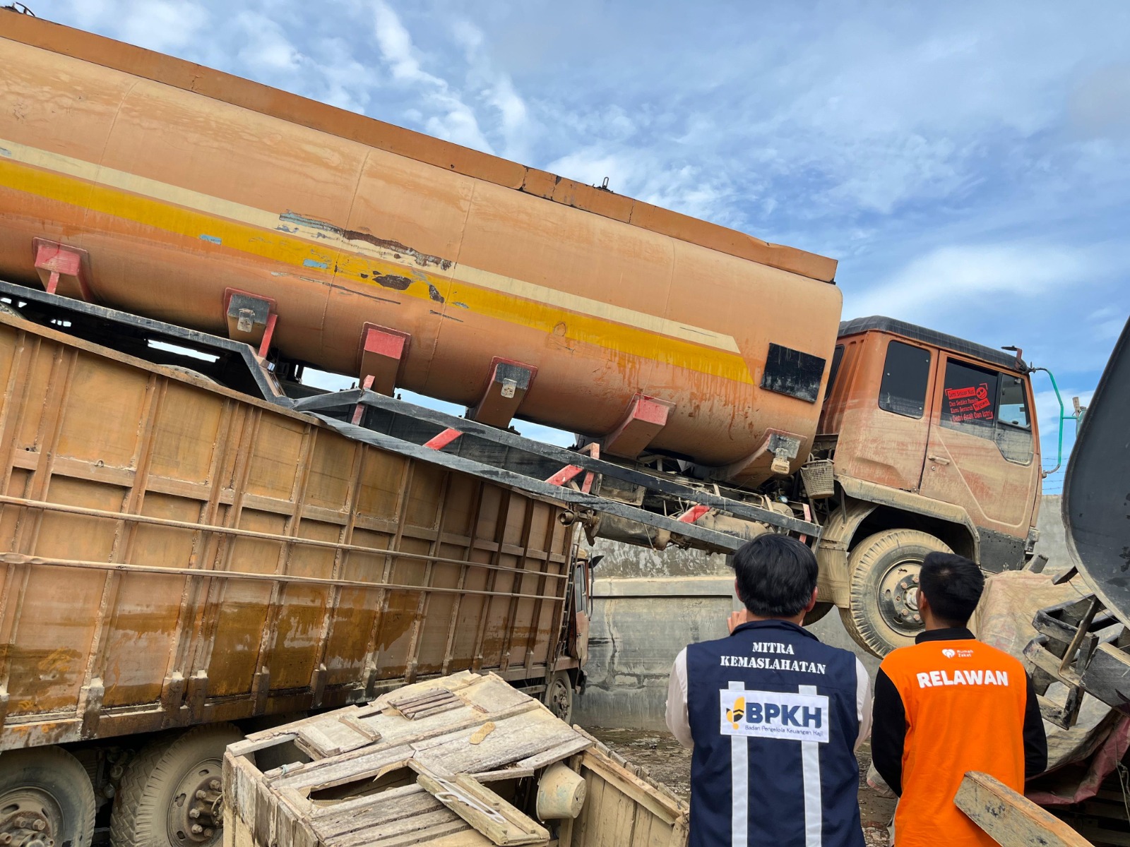 BPKH Salurkan Bantuan Senilai Rp3 Miliar untuk Korban Banjir dan Longsor di Sumatera