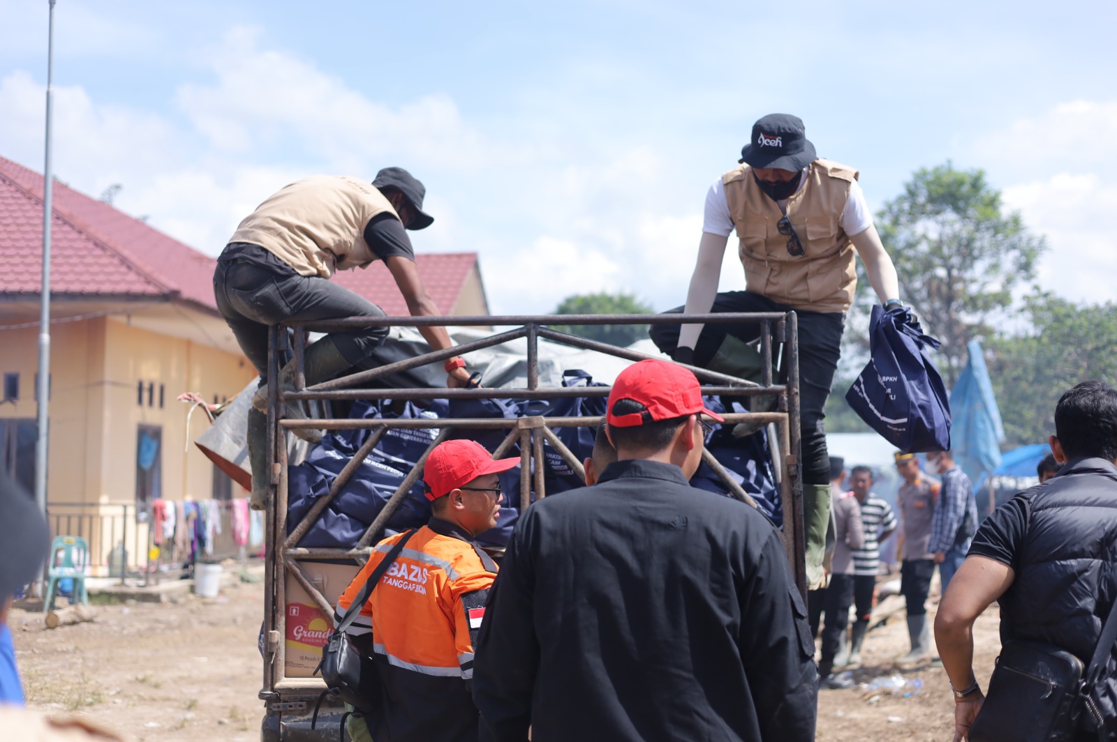 BPKH Salurkan Ribuan Paket Sembako di Aceh 2