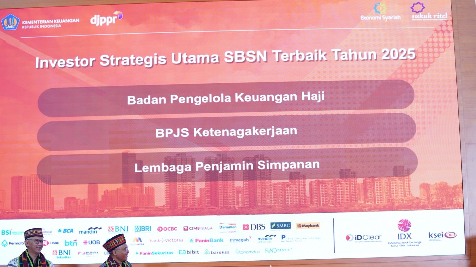 BPKH Dinobatkan sebagai Investor Strategis Utama SBSN 2025 oleh Kemenkeu