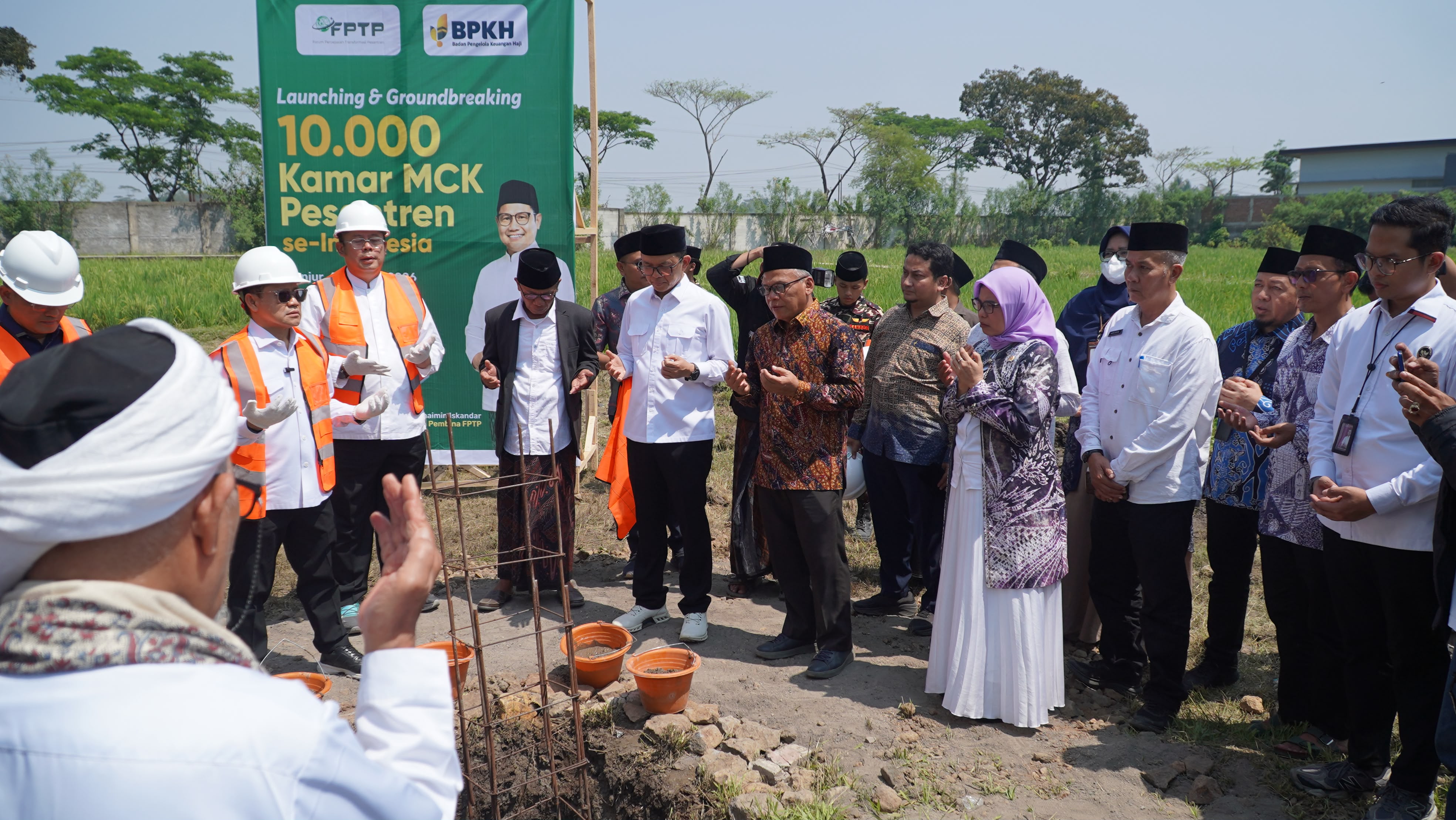 BPKH Dukung Program 10.000 MCK Pesantren
