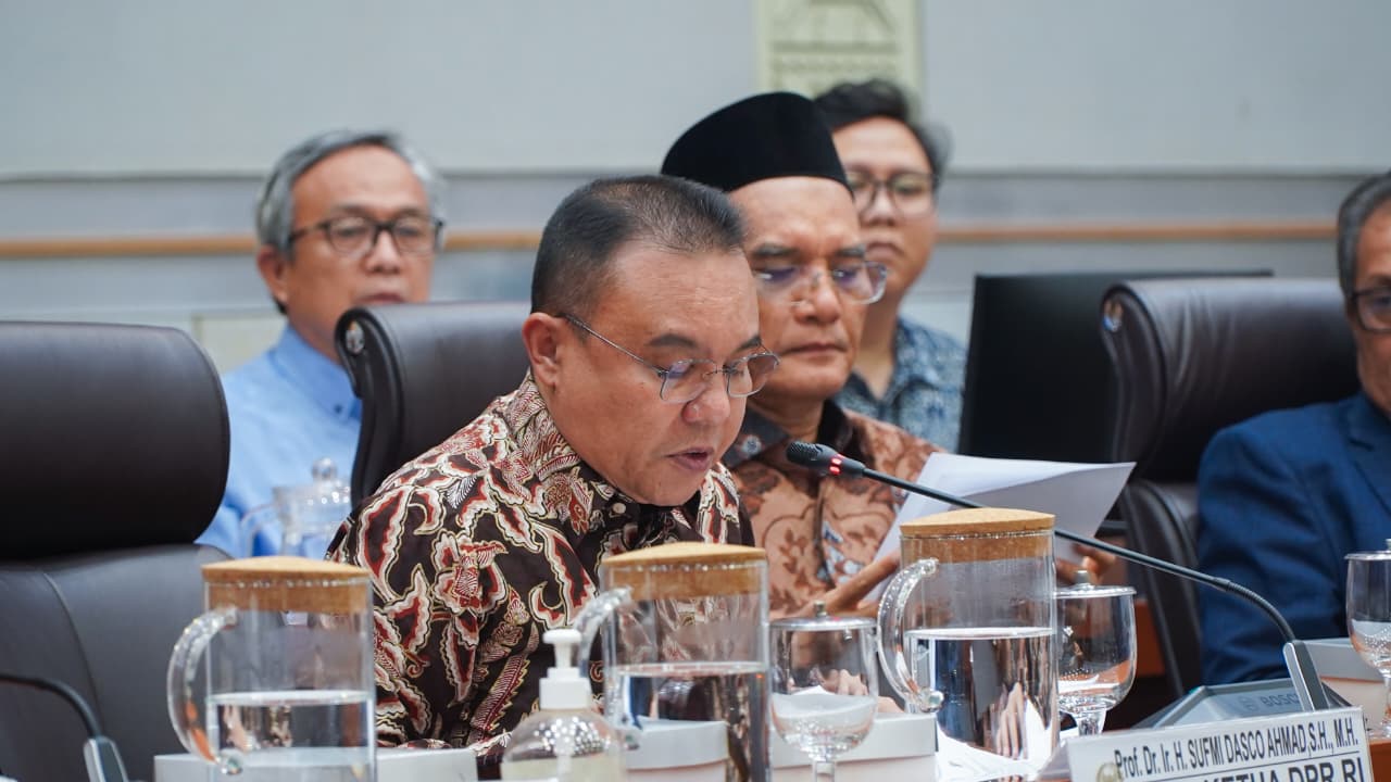 DPR RI bersama Kementerian Haji dan Umrah resmi menetapkan Biaya Perjalanan Ibadah Haji 2027