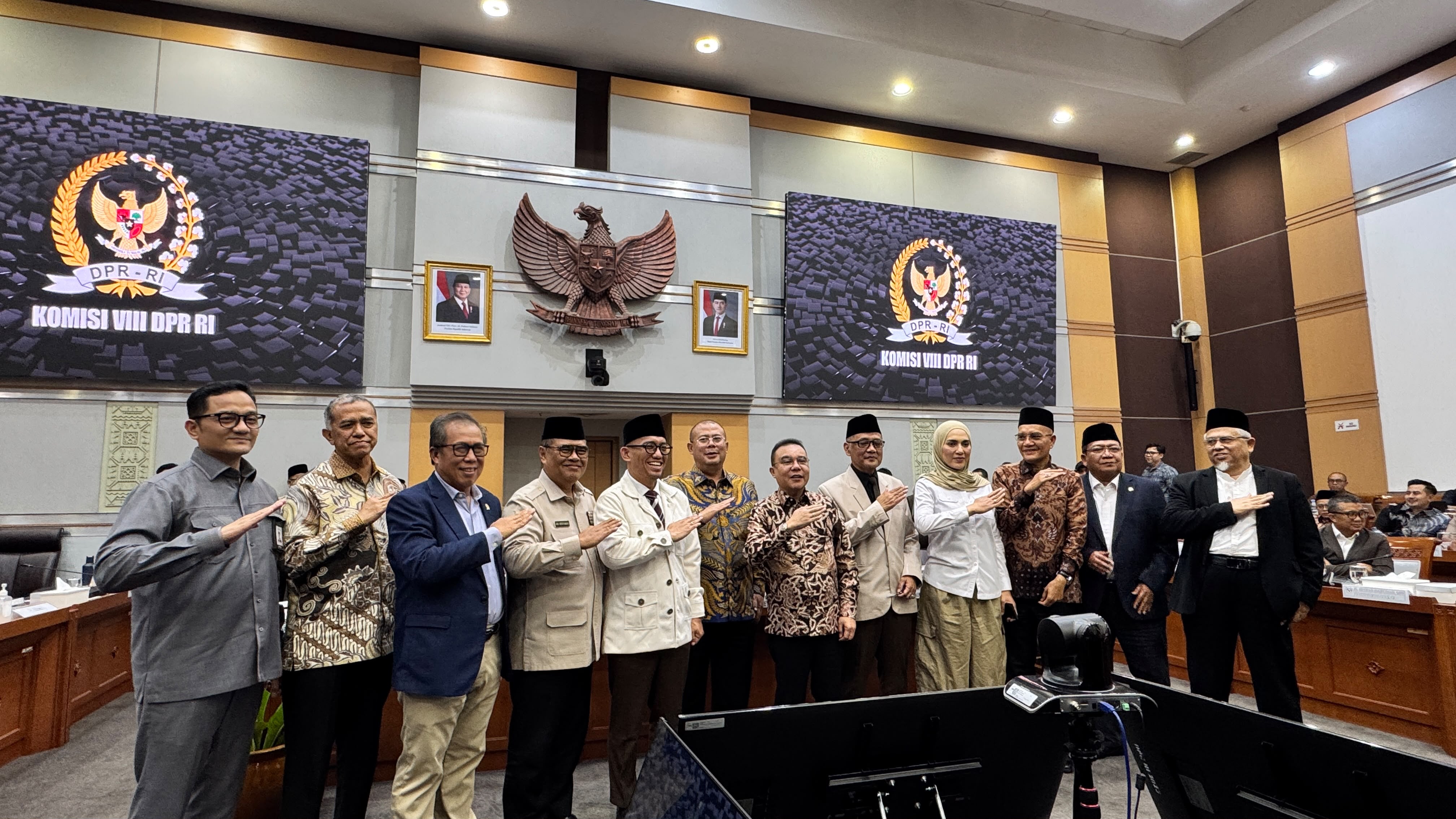 DPR RI bersama Kementerian Haji dan Umrah resmi menetapkan Biaya Perjalanan Ibadah Haji 2027
