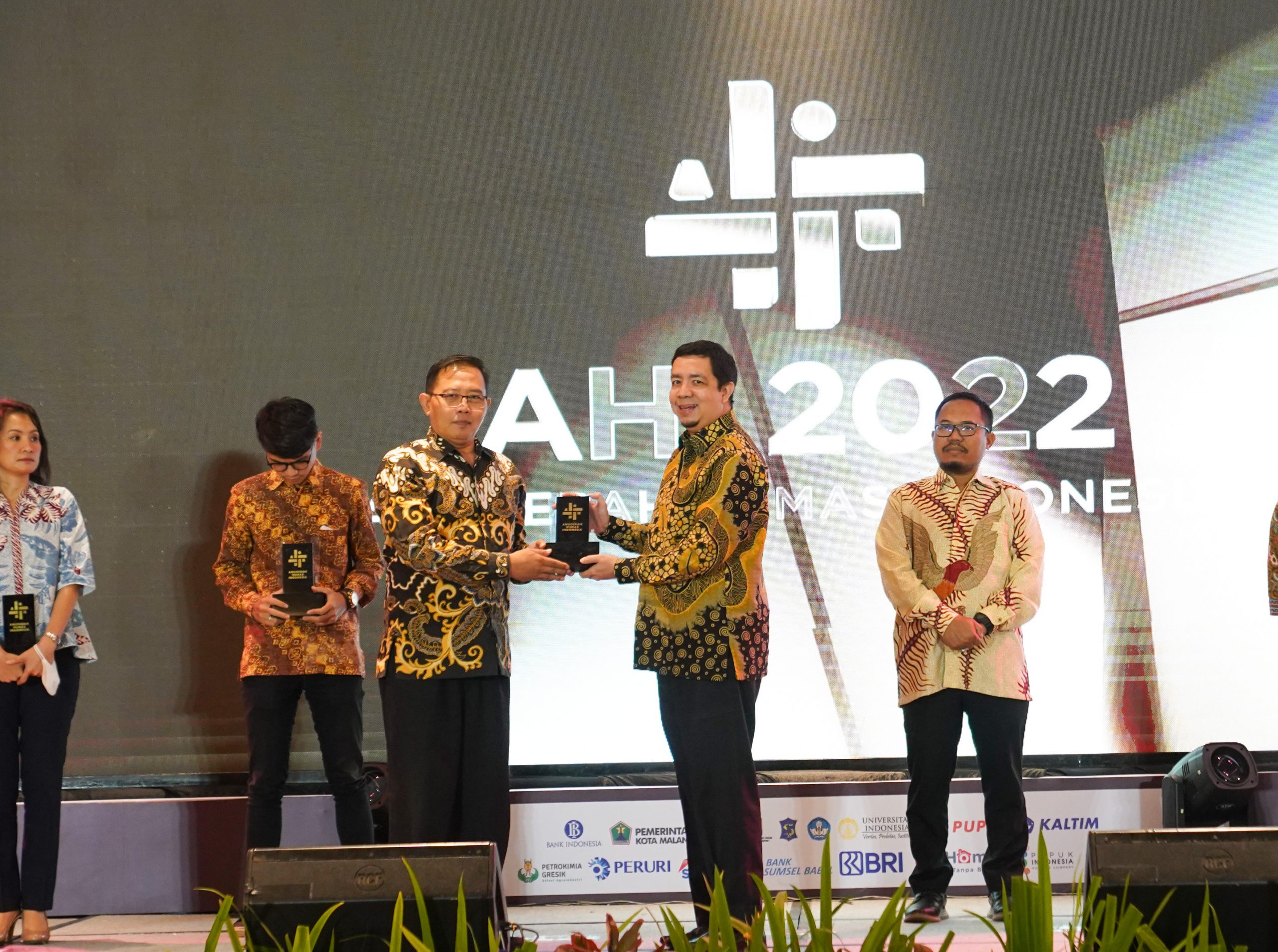 BPKH Raih 2 Penghargaan Anugerah Humas Indonesia 2022 Kategori Pengelolaan Kanal Digital Media Sosial Terbaik