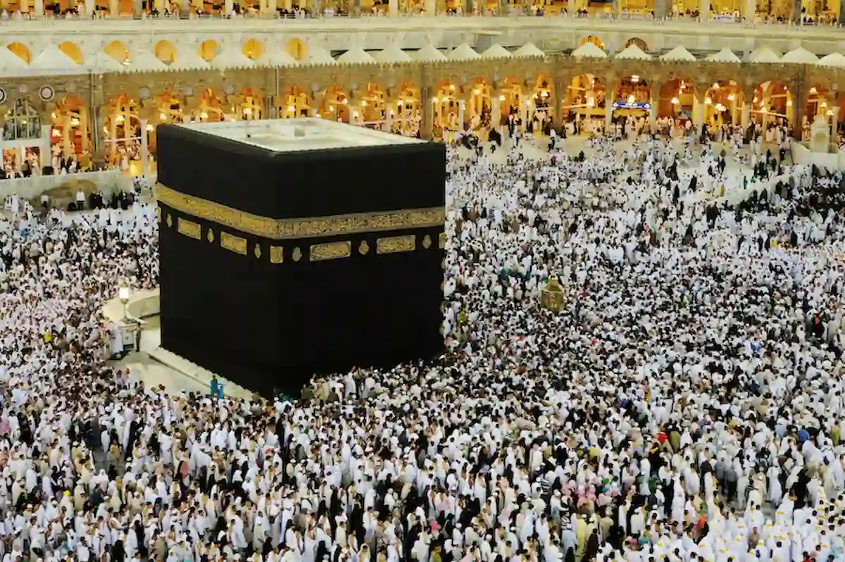 5 Perbedaan Haji Plus dan Haji Reguler yang Harus Anda Ketahui